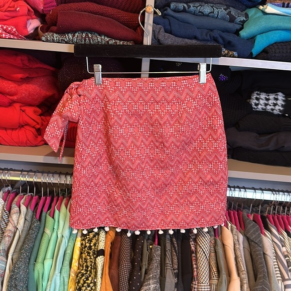 ASOS pink/white Pom Pom adorned wrap skirt with tie size 2 - Picture 3 of 3